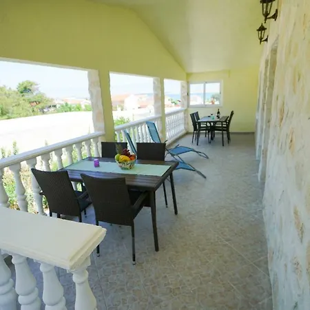 Summerhouse Apartment